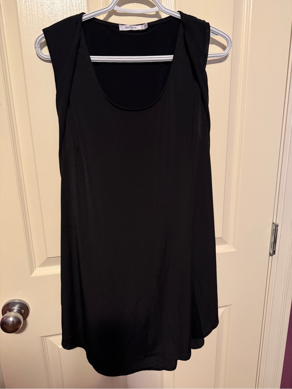 Ricki's Black Sleeveless Scoop Neck Tank